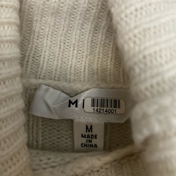 Milly Cream Asymmetrical Cable-Knit Turtleneck Sweater M - Picture 8 of 9